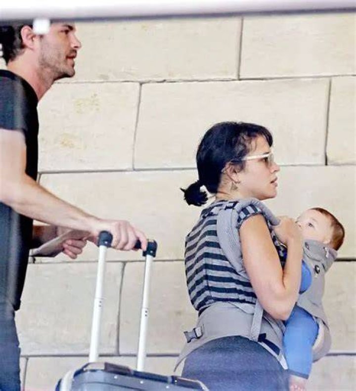 Norah Jones Son, Husband, Now, Father, Net Worth, Mother, Parents